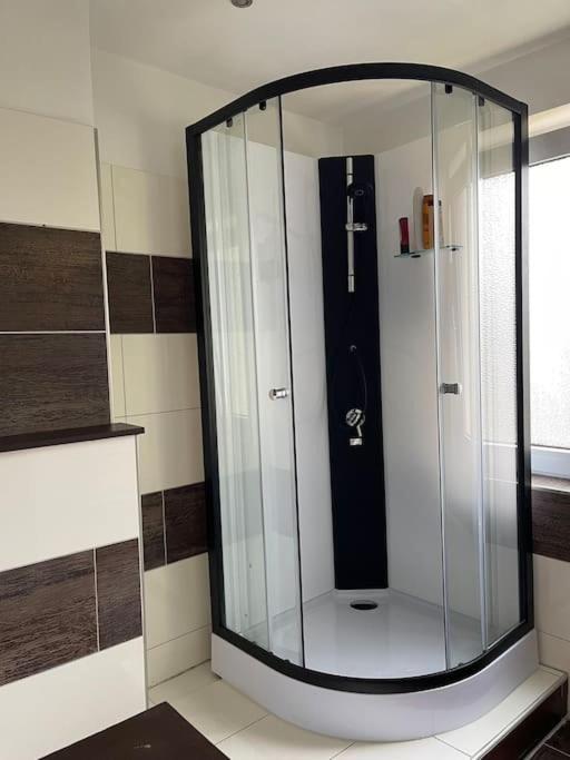 Duesseldorf Messe And Airport, 2-Bedroom Apartment With Kitchen And Garden Duisburg Exteriör bild